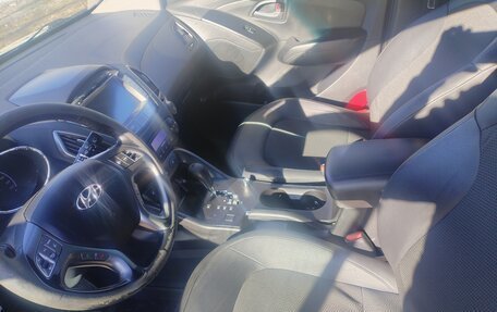 Hyundai ix35 I рестайлинг, 2015 год, 1 150 000 рублей, 5 фотография