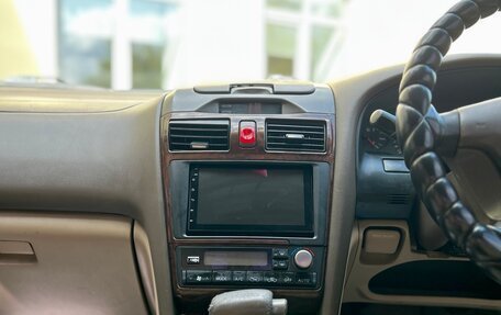 Nissan Cefiro III, 2001 год, 400 000 рублей, 14 фотография