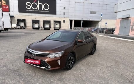 Toyota Camry, 2017 год, 2 350 000 рублей, 6 фотография