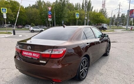 Toyota Camry, 2017 год, 2 350 000 рублей, 16 фотография