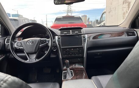Toyota Camry, 2017 год, 2 350 000 рублей, 26 фотография