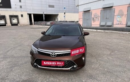 Toyota Camry, 2017 год, 2 350 000 рублей, 3 фотография
