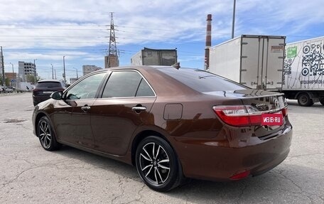 Toyota Camry, 2017 год, 2 350 000 рублей, 18 фотография
