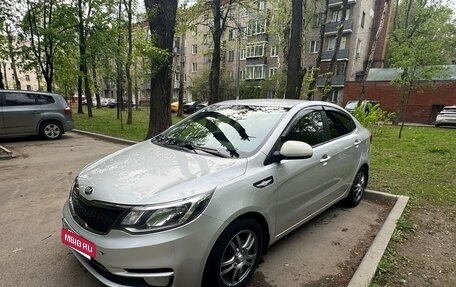 KIA Rio III рестайлинг, 2016 год, 900 000 рублей, 2 фотография