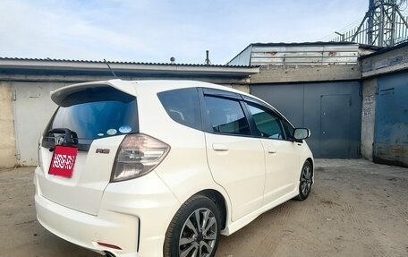 Honda Fit III, 2011 год, 1 035 000 рублей, 1 фотография