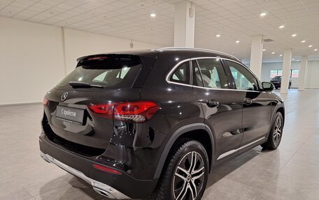 Mercedes-Benz GLA, 2020 год, 2 800 000 рублей, 2 фотография