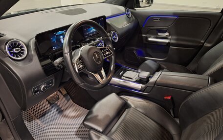 Mercedes-Benz GLA, 2020 год, 2 800 000 рублей, 13 фотография
