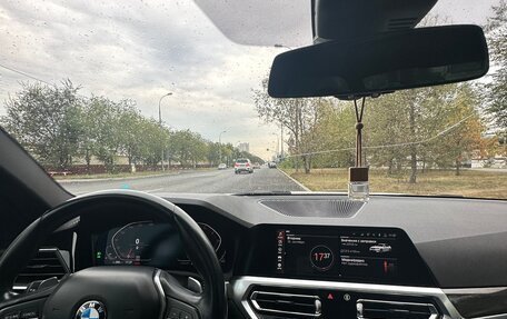 BMW 3 серия, 2019 год, 3 000 000 рублей, 2 фотография