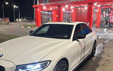 BMW 3 серия, 2019 год, 3 000 000 рублей, 20 фотография