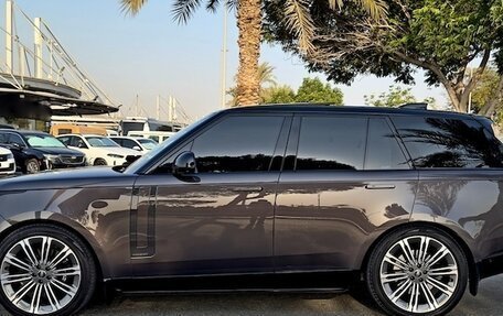 Land Rover Range Rover IV рестайлинг, 2022 год, 18 600 000 рублей, 4 фотография