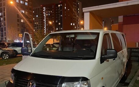 Volkswagen Transporter T5 рестайлинг, 2005 год, 1 495 000 рублей, 3 фотография