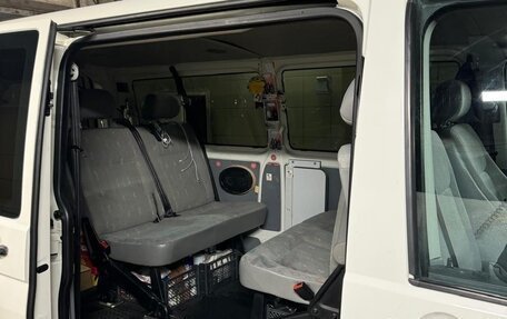 Volkswagen Transporter T5 рестайлинг, 2005 год, 1 495 000 рублей, 15 фотография