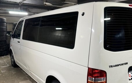 Volkswagen Transporter T5 рестайлинг, 2005 год, 1 495 000 рублей, 24 фотография