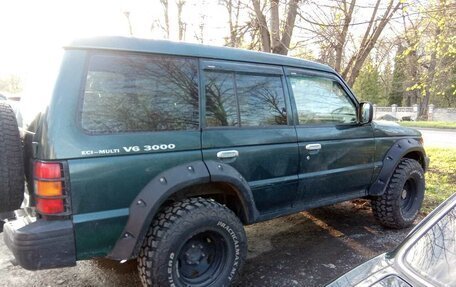 Mitsubishi Pajero III рестайлинг, 1993 год, 900 000 рублей, 4 фотография