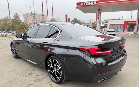 BMW 5 серия, 2022 год, 5 750 000 рублей, 5 фотография
