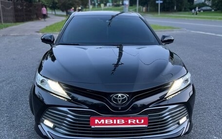 Toyota Camry, 2018 год, 3 200 000 рублей, 1 фотография