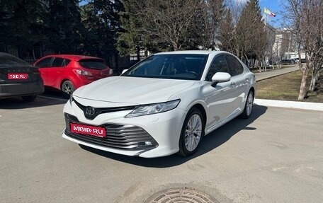 Toyota Camry, 2019 год, 3 030 000 рублей, 1 фотография