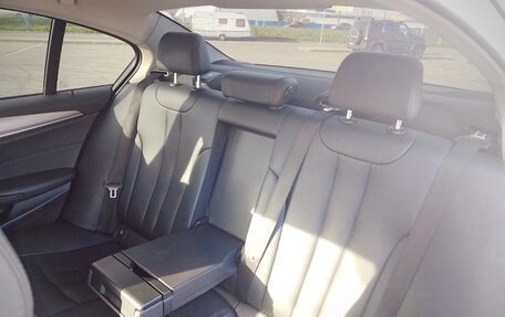 BMW 5 серия, 2018 год, 4 700 000 рублей, 11 фотография