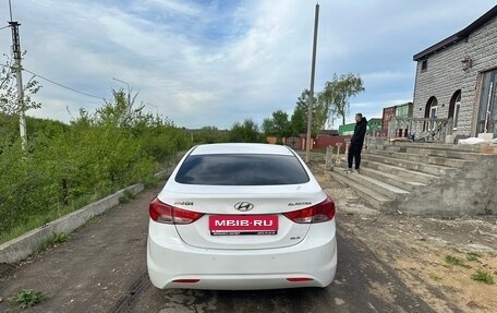 Hyundai Elantra V, 2012 год, 760 000 рублей, 7 фотография
