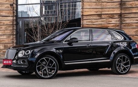 Bentley Bentayga I, 2016 год, 12 000 000 рублей, 5 фотография