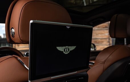 Bentley Bentayga I, 2016 год, 12 000 000 рублей, 23 фотография