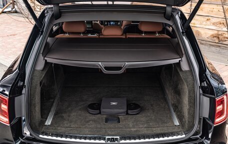 Bentley Bentayga I, 2016 год, 12 000 000 рублей, 22 фотография