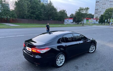Toyota Camry, 2018 год, 3 200 000 рублей, 13 фотография