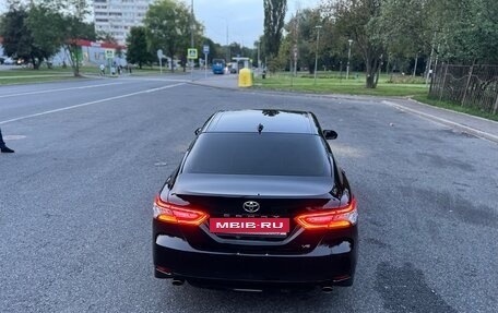 Toyota Camry, 2018 год, 3 200 000 рублей, 10 фотография