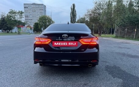 Toyota Camry, 2018 год, 3 200 000 рублей, 11 фотография