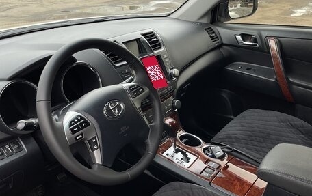 Toyota Highlander III, 2013 год, 2 050 000 рублей, 5 фотография