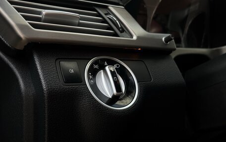 Mercedes-Benz E-Класс, 2010 год, 1 380 000 рублей, 13 фотография