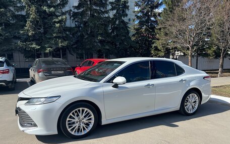 Toyota Camry, 2019 год, 3 030 000 рублей, 5 фотография