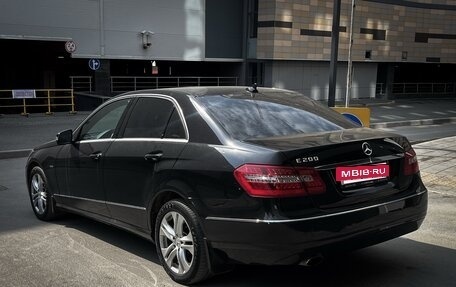 Mercedes-Benz E-Класс, 2010 год, 1 380 000 рублей, 4 фотография