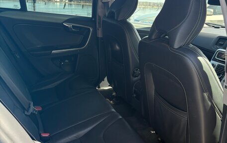 Volvo V60 I, 2012 год, 1 270 000 рублей, 9 фотография