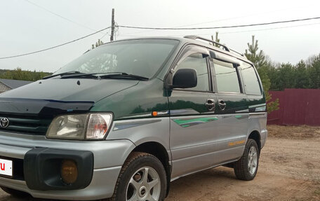 Toyota Town Ace III, 1998 год, 635 000 рублей, 2 фотография