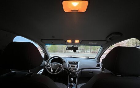 Hyundai Solaris II рестайлинг, 2016 год, 1 120 000 рублей, 10 фотография