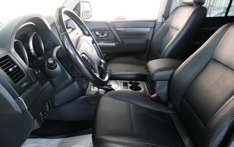 Mitsubishi Pajero IV, 2014 год, 2 599 000 рублей, 7 фотография