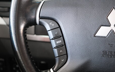 Mitsubishi Pajero IV, 2014 год, 2 599 000 рублей, 14 фотография