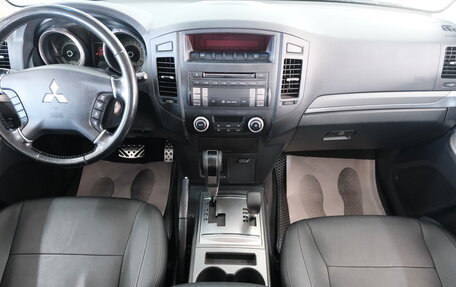 Mitsubishi Pajero IV, 2014 год, 2 599 000 рублей, 16 фотография