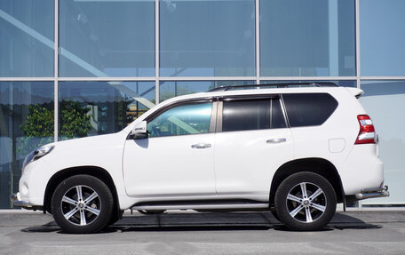 Toyota Land Cruiser Prado 150 рестайлинг 2, 2015 год, 3 616 000 рублей, 8 фотография