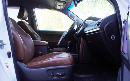 Toyota Land Cruiser Prado 150 рестайлинг 2, 2015 год, 3 616 000 рублей, 23 фотография