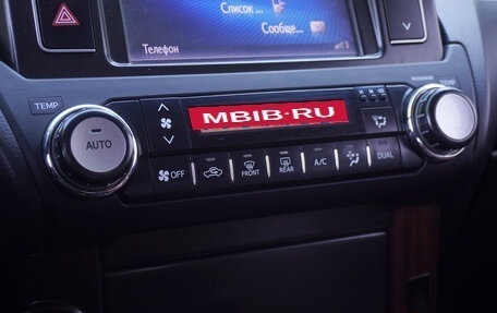 Toyota Land Cruiser Prado 150 рестайлинг 2, 2015 год, 3 616 000 рублей, 15 фотография