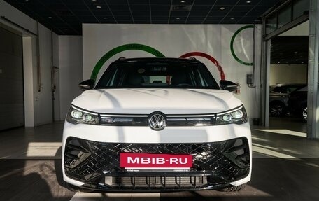 Volkswagen Tiguan, 2024 год, 5 850 000 рублей, 4 фотография
