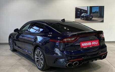 KIA Stinger I, 2018 год, 1 999 000 рублей, 7 фотография
