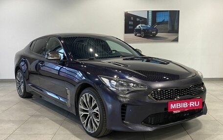 KIA Stinger I, 2018 год, 1 999 000 рублей, 3 фотография