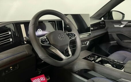Volkswagen Tiguan, 2024 год, 5 850 000 рублей, 9 фотография
