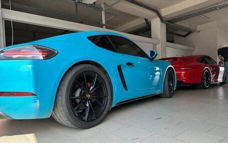 Porsche Cayman, 2018 год, 7 050 000 рублей, 3 фотография