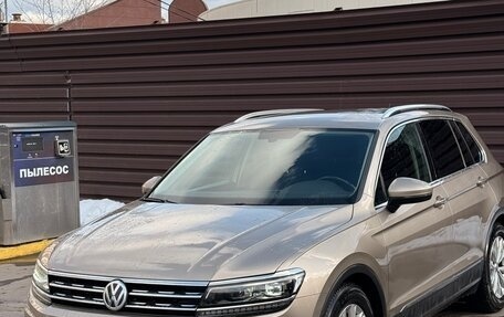 Volkswagen Tiguan II, 2018 год, 2 560 000 рублей, 12 фотография