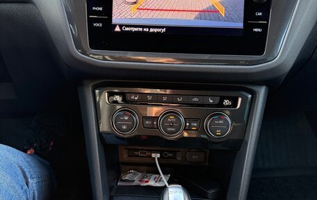 Volkswagen Tiguan II, 2018 год, 2 560 000 рублей, 19 фотография