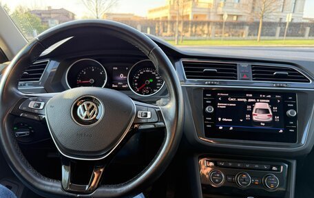 Volkswagen Tiguan II, 2018 год, 2 560 000 рублей, 20 фотография